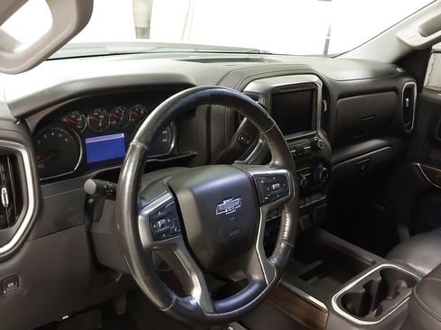 Used 2019 Chevrolet Silverado 1500 RST image 17