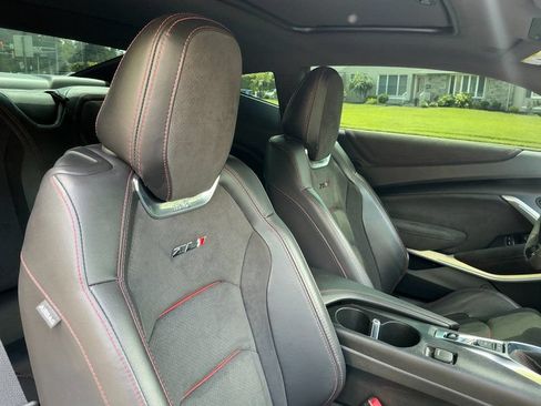 Used 2022 Chevrolet Camaro ZL1 RWD image 14