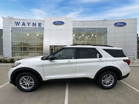 New 2026 Ford Explorer Active image 5