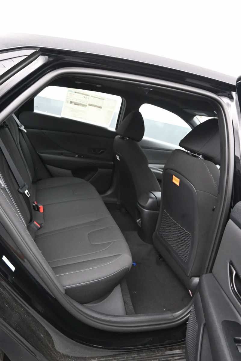 New 2026 Hyundai Elantra SEL Sport Premium FWD image 12