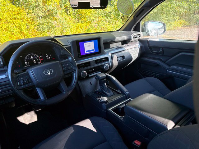 Used 2025 Toyota Tacoma SR5 AWD/4WD image 11