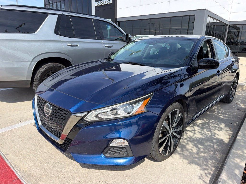 Used 2021 Nissan Altima 2.0 SR FWD image 6