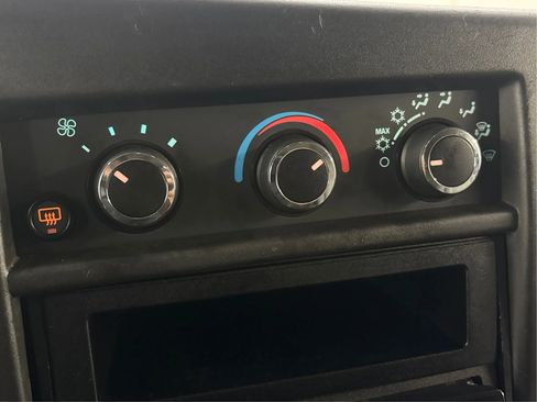 Used 2008 GMC Savana 3500 Extended Passenger w/ LT Preferred Equipment Group image 33