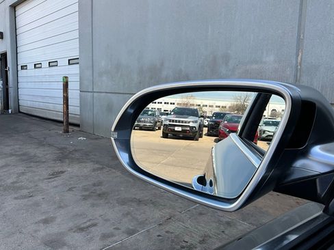 Used 2016 Audi S8 w/ Driver Assistance Package image 19