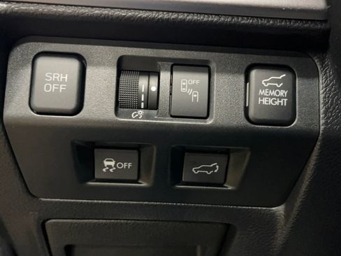 Used 2017 Subaru Forester 2.5i Touring image 34