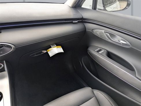 New 2026 Genesis GV70 2.5T Select image 16