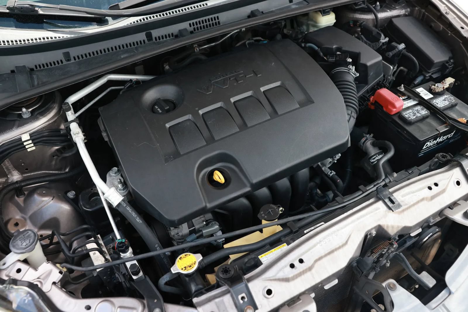 Used 2015 Toyota Corolla LE FWD image 46