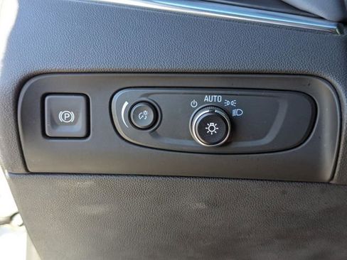 Used 2020 Buick Enclave Premium w/ Trailering Package, 5000 lbs. AWD/4WD image 20