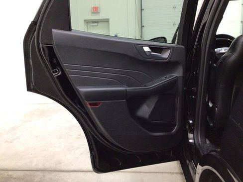 Used 2024 Ford Escape ST-Line w/ Tech Pack #1 AWD/4WD image 18