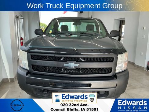 Used 2009 Chevrolet Silverado 1500 W/T AWD/4WD image 4
