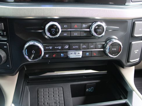 Used 2026 Ford F350 Platinum w/ Platinum Plus Package image 22