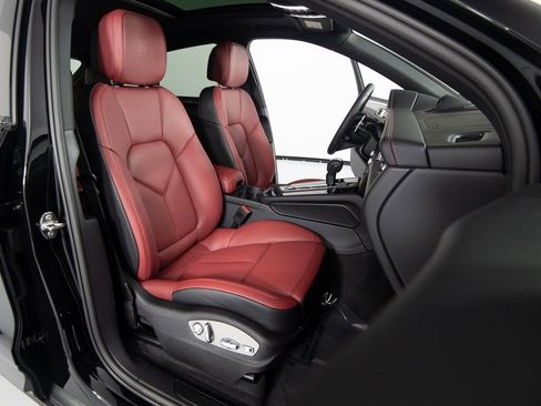 New 2026 Porsche Macan Turbo image 33