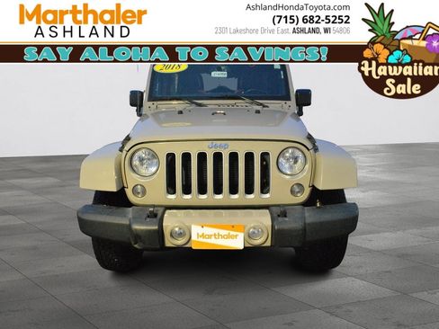 Used 2018 Jeep Wrangler Unlimited Sahara image 2