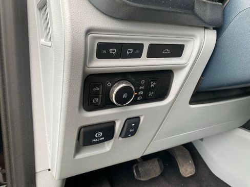 Used 2023 Ford F150 Limited AWD/4WD image 17