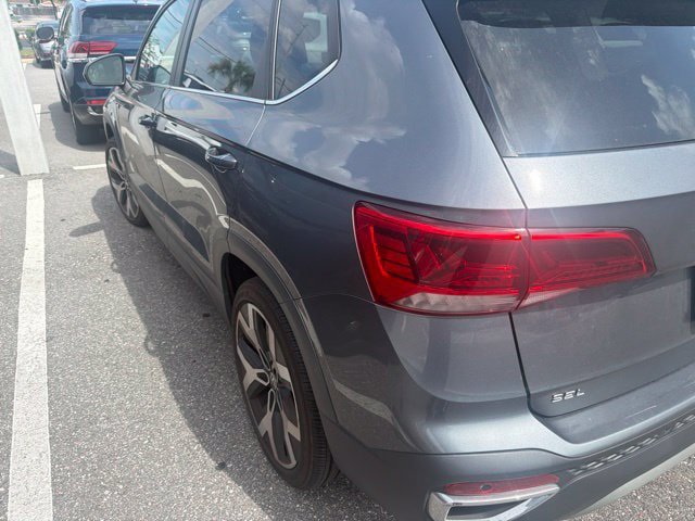 Used 2022 Volkswagen Taos SEL AWD/4WD image 11