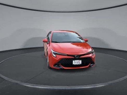 Used 2025 Toyota Corolla SE FWD image 7