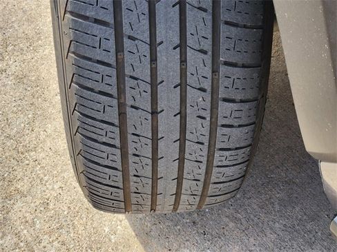 Used 2021 Toyota RAV4 XLE image 11