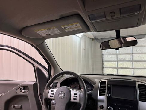 Used 2019 Nissan Frontier S RWD image 17