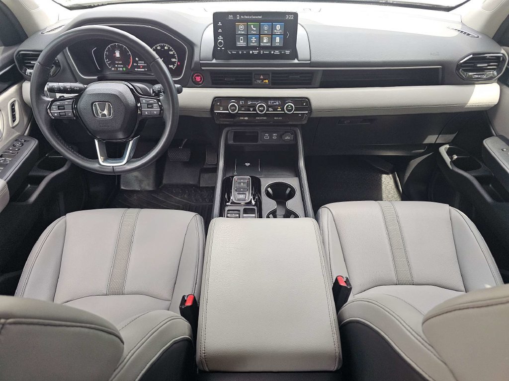 Used 2025 Honda Pilot EX-L image 14