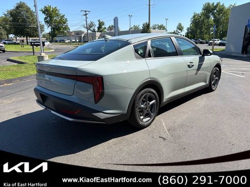 New 2026 Kia K4 FWD image 8