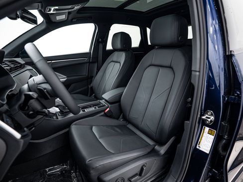 New 2025 Audi Q3 2.0T Premium image 14