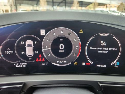 Used 2024 Porsche Cayenne image 25