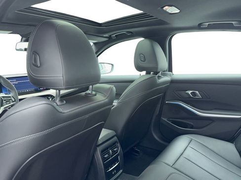 Used 2025 BMW 330i Sedan image 38