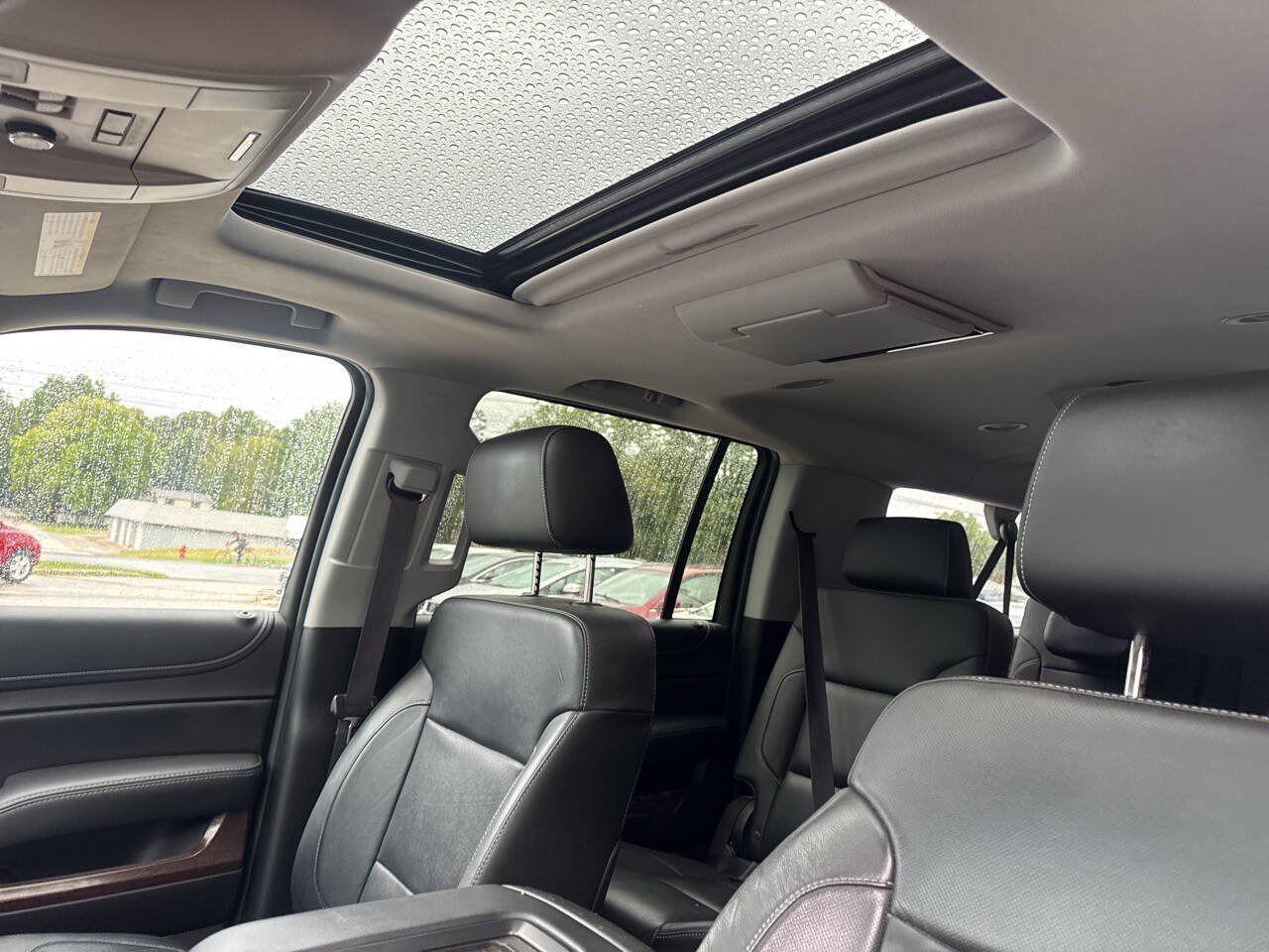Used 2016 GMC Yukon XL SLT w/ Open Road Package AWD/4WD image 7