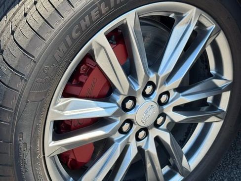 New 2025 Cadillac XT5 Sportv w/ LPO, Floor Liner Package image 13