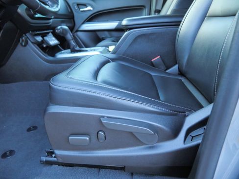 Used 2021 Chevrolet Colorado ZR2 w/ ZR2 Dusk Special Edition image 20