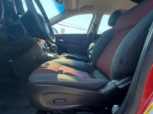 Used 2011 Chevrolet Cruze LT image 14