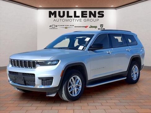 Used 2024 Jeep Grand Cherokee L Laredo w/ Luxury Tech Group I image 1