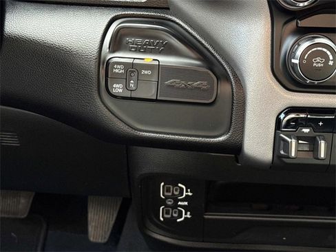 Used 2024 RAM 3500 Big Horn image 16