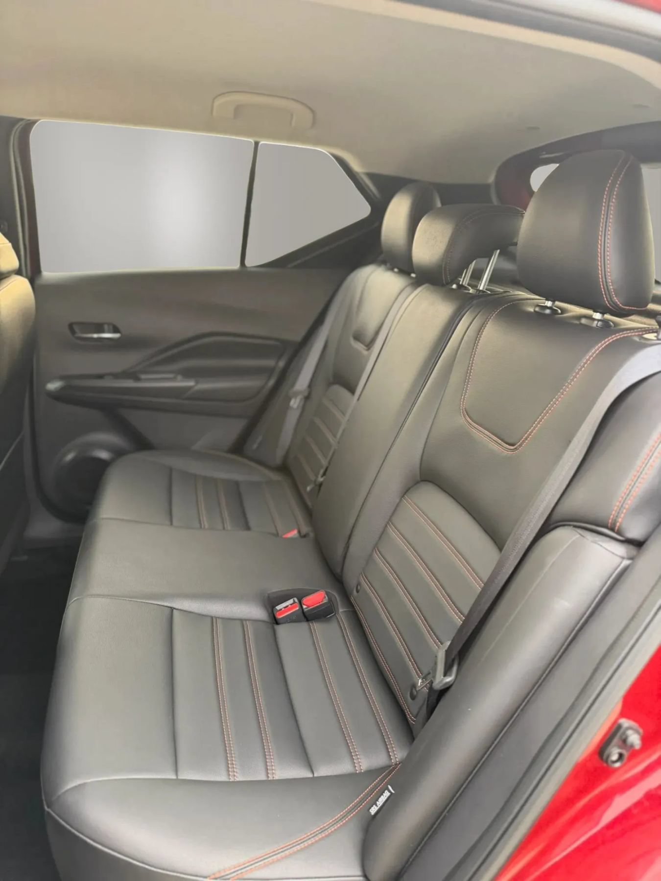 Used 2020 Nissan Kicks SR w/ SR Premium Package FWD image 19