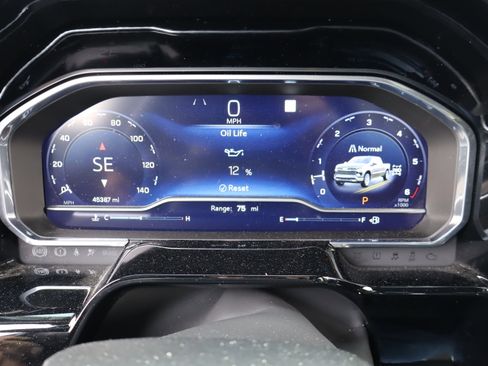 Certified 2023 Chevrolet Silverado 1500 LTZ w/ Technology Package image 24