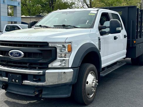 Used 2022 Ford F550 4x4 Crew Cab Super Duty w/ Power Equipment Group image 2