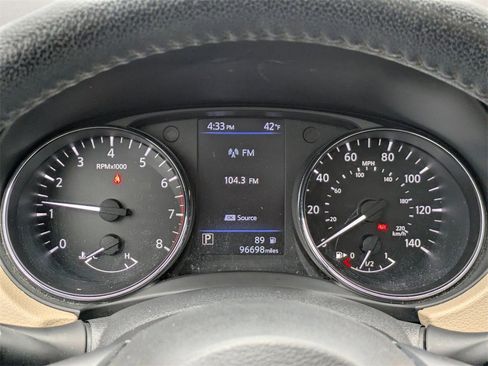 Used 2020 Nissan Rogue SL w/ Premium Package image 20