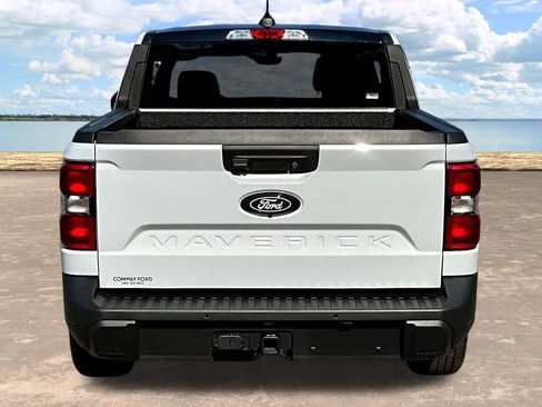 Certified 2026 Ford Maverick Lariat w/ Black Appearance Package AWD/4WD image 7