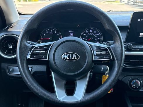 Used 2020 Kia Forte LXS FWD image 14