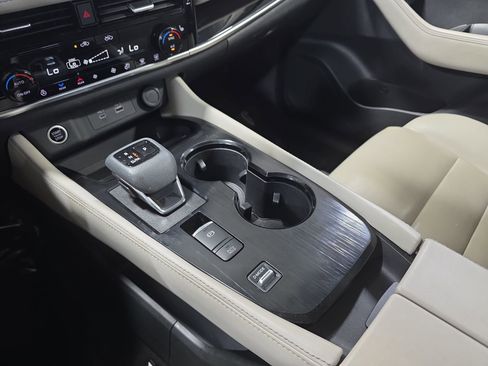 Used 2023 Nissan Rogue SL w/ SL Premium Package FWD image 25