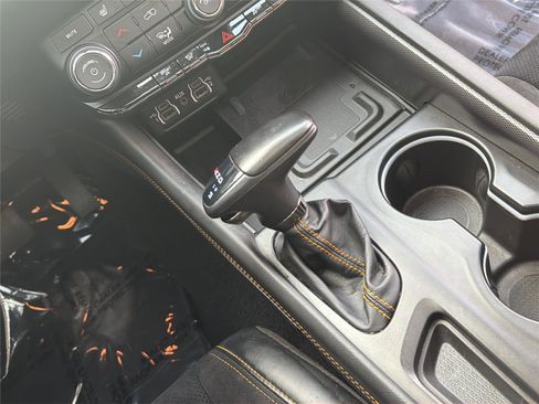 Used 2022 Dodge Durango R/T w/ Quick Order Package 22F image 16