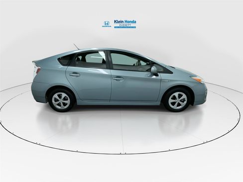 Used 2015 Toyota Prius Three w/ Solar Roof Package image 3