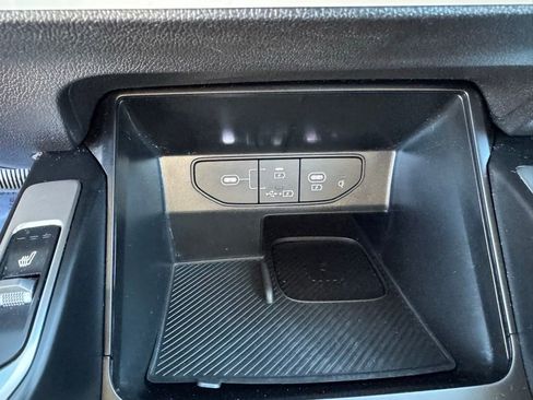 Used 2024 Kia Sorento S w/ Panoramic Sunroof Package image 26