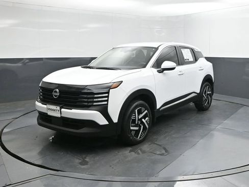 Used 2025 Nissan Kicks SV FWD image 20