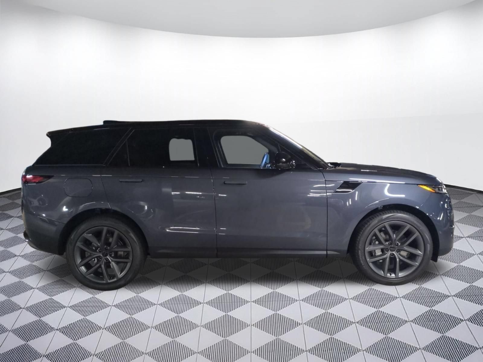 New 2027 Land Rover Range Rover Sport SE AWD/4WD image 6