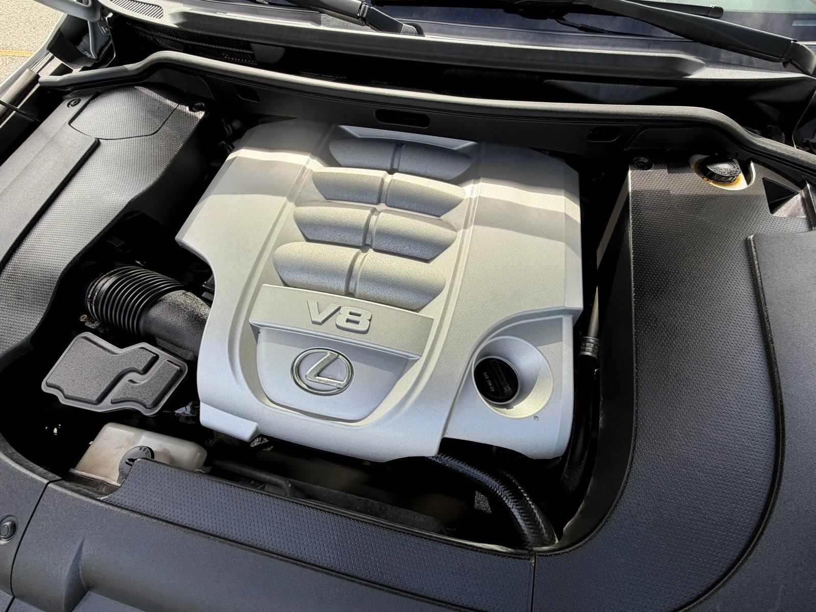 Used 2013 Lexus LX 570 4WD w/ Luxury Pkg image 87