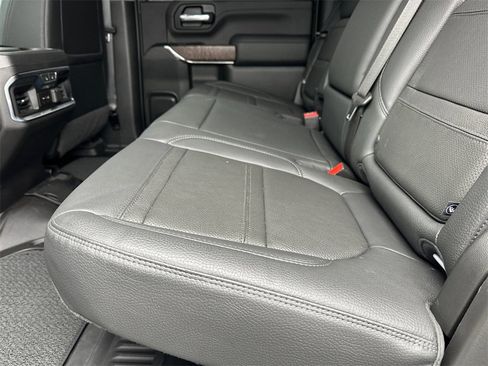 Used 2023 GMC Sierra 2500 Denali w/ Denali Ultimate Package image 21