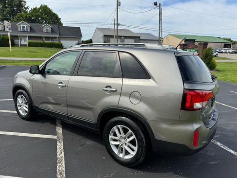 Used 2015 Kia Sorento LX FWD image 5