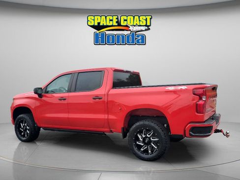 Used 2023 Chevrolet Silverado 1500 Custom image 11