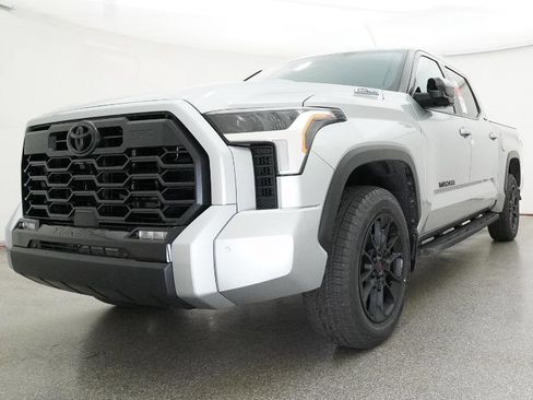 New 2026 Toyota Tundra Limited AWD/4WD image 19